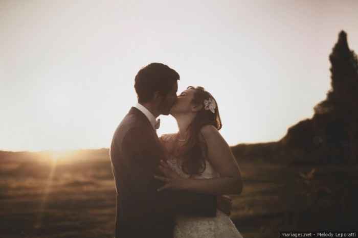 C) Crea tu álbum de fotos de boda, la pareja