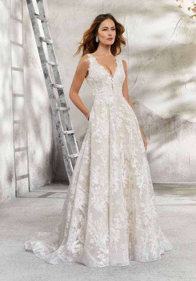 F) Vestido de novia con bolsillo