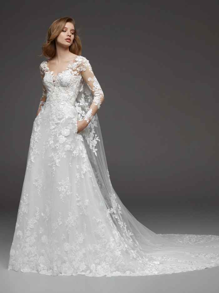 H) Vestido de novia con bolsillo