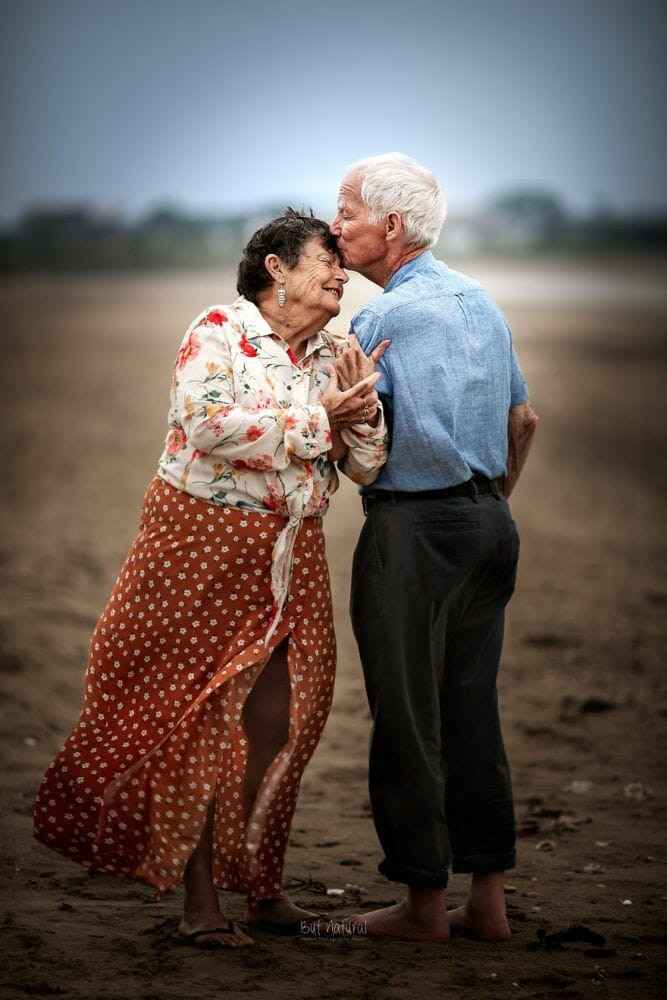 3) abuelitosconamor