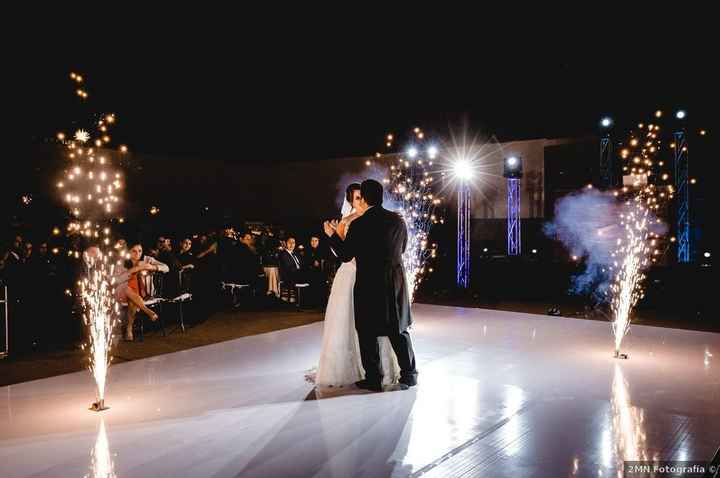 A) primer baile