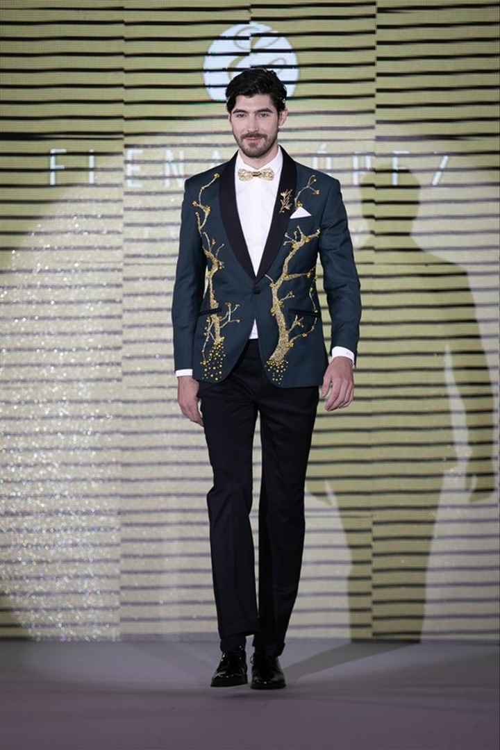 1) look novio