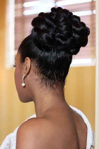 4) peinado de novia de pelo largo