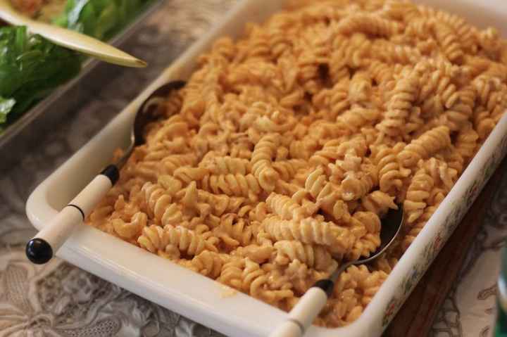 Macarrones con queso y pechuga de pollo