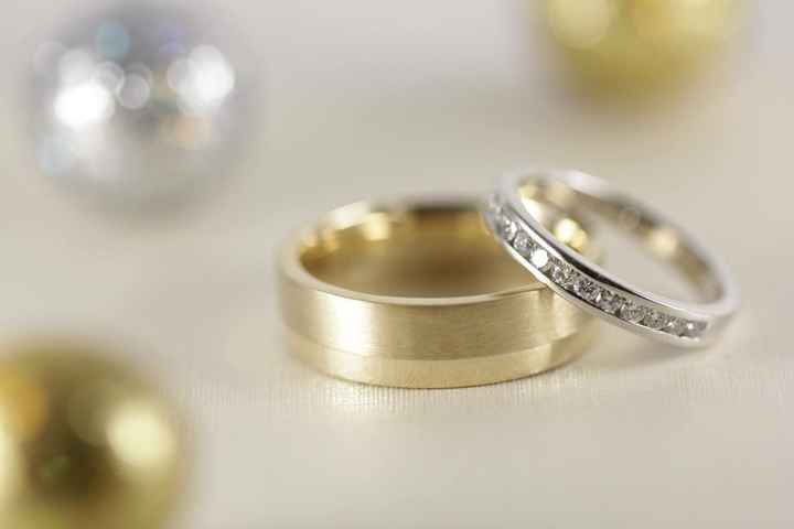 4) anillo argolla