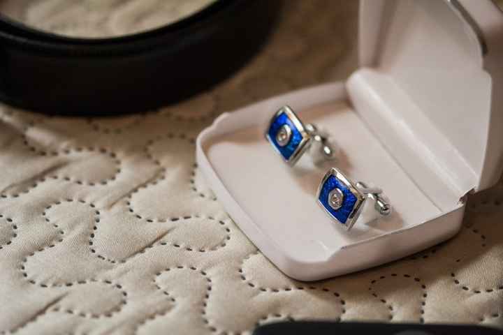 A) accesorios classic blue foto azahar e incienso forografia