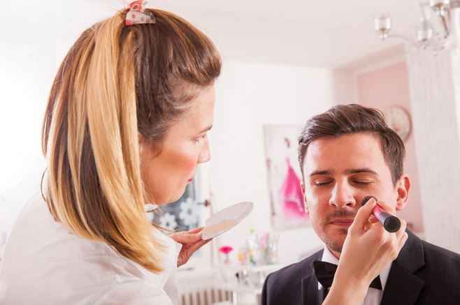 Maquillaje para hombres: ¿tu FM aceptaría? - 1