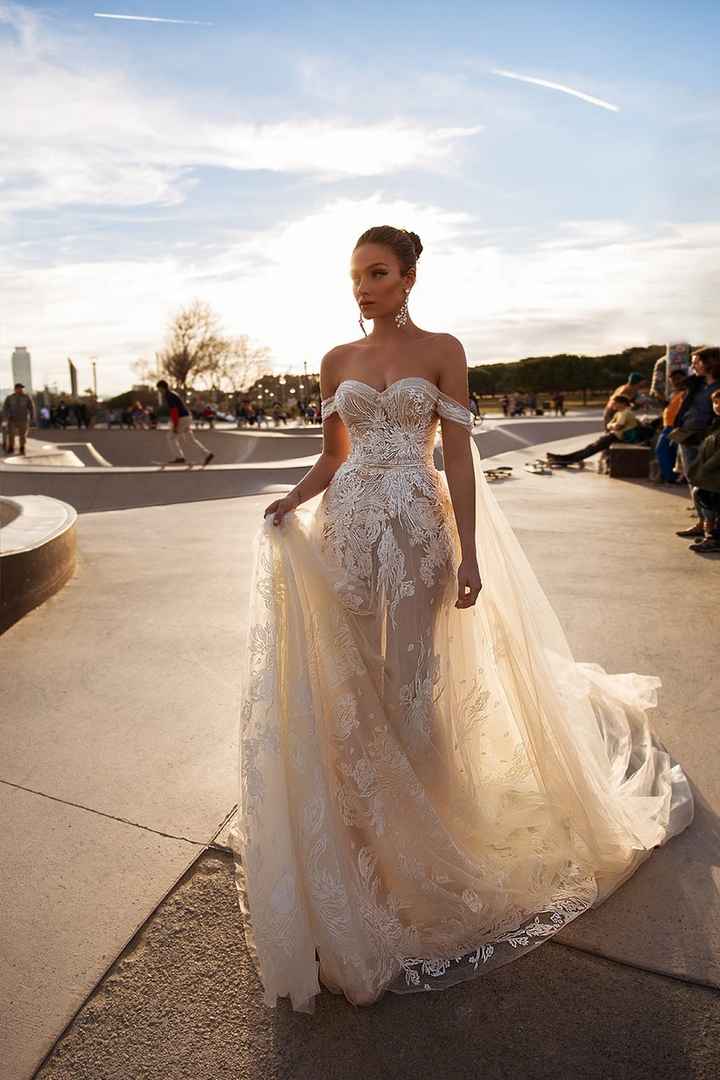 Dos vestidos de novia Woná Concept 2020 - 2
