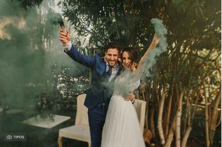 Bengalas de humo…¡a llenar la boda de color! - 3