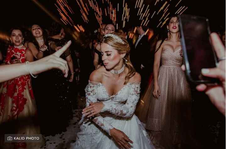 🎼 La canción perfecta para tu primer baile es… - 3