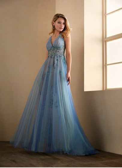 4 vestidos hermosos en color AZUL para brillar en la boda 💙 - 3