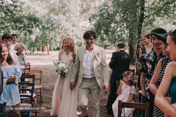 Entrar juntos en la ceremonia - 1