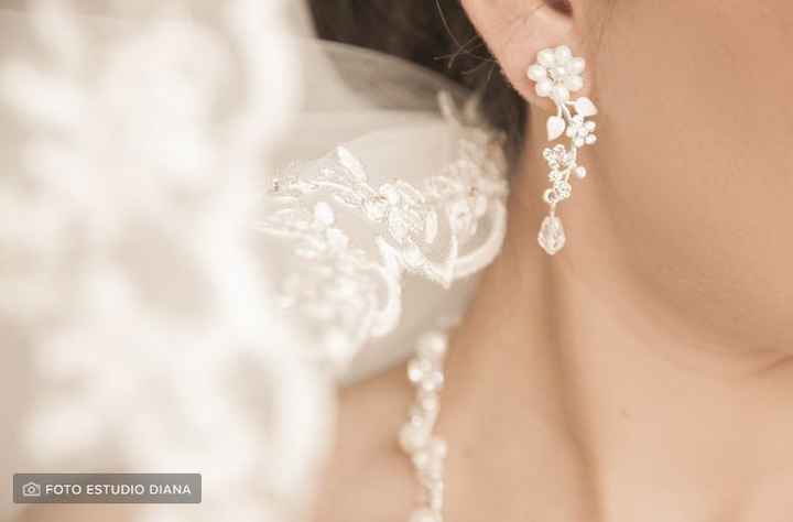 🎨 El color de tus aretes - 1