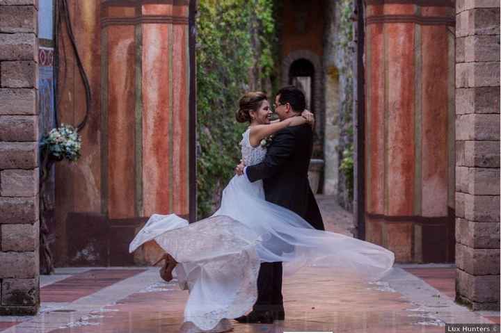 ¿10 besos y 1 abrazo o al revés? ¡Vente pa' 'ca! 😍 - 1