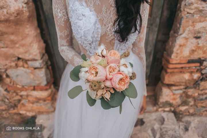 ¿Flores grandes o pequeñas? ¡Hablamos de tu ramo! - 1