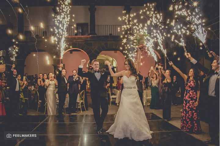 4 momentos con fuegos artificiales y pirotecnia en tu boda - 2