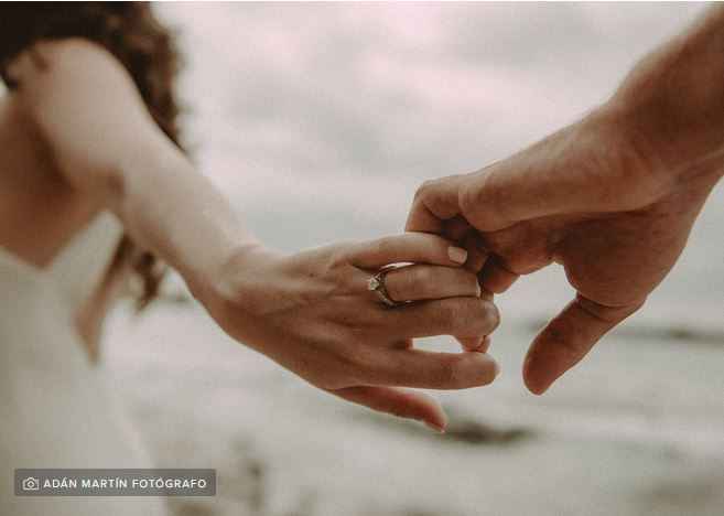 Esencial o lujo: anillo de compromiso - 1