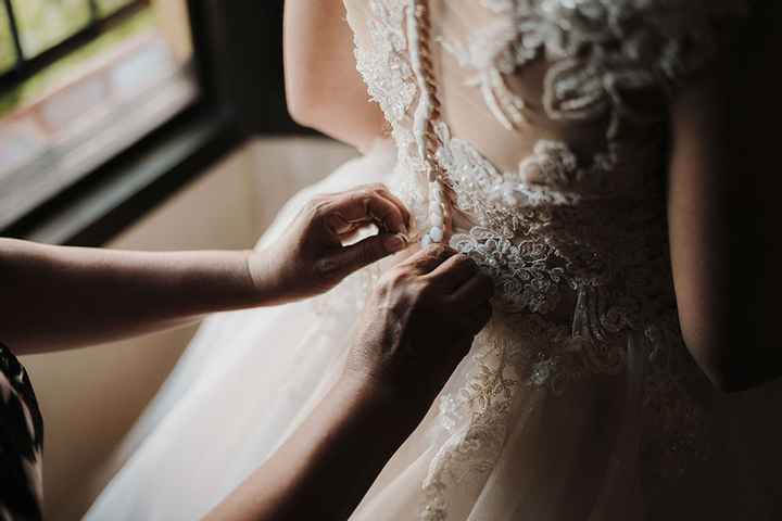 4 fotos de tu vestido de novia que no pueden faltar en el álbum - 3