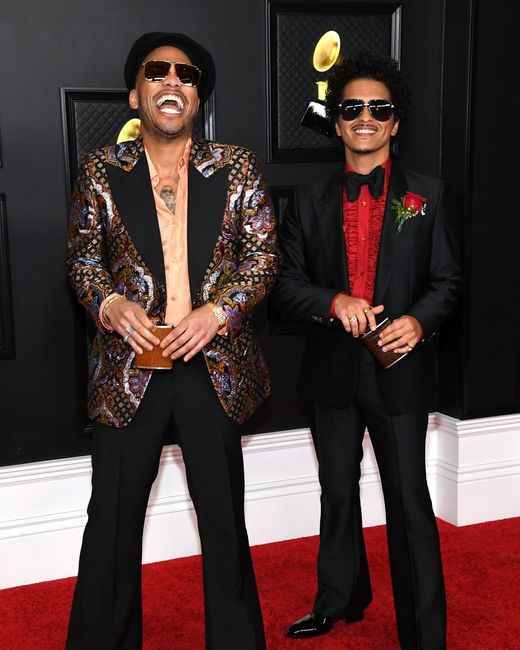 Tenemos los mejores looks de los Grammy 2021: ¡vota por tu favorito! - 17