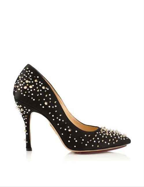 Zapatos de fiesta con tachuelas. ¿Hermosos o un espanto? - 1