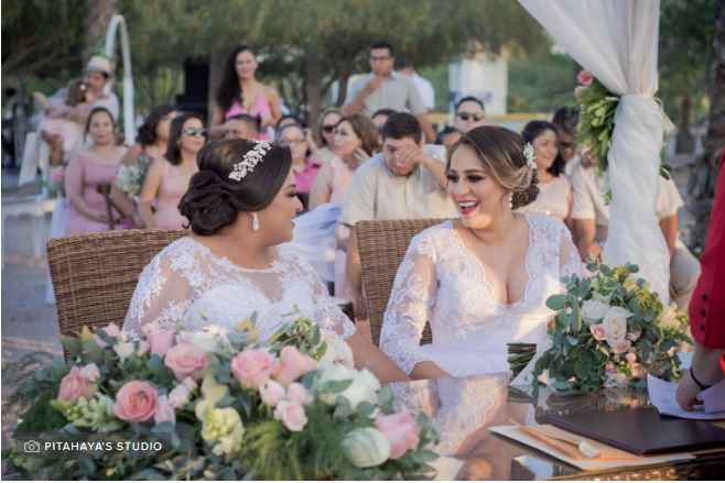 La primera palabra cuando pienso que ahora seré esposa / marido - 1
