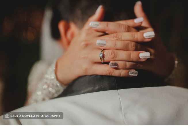 Si te casaras hoy...¿De qué color sería tu manicura? - 1