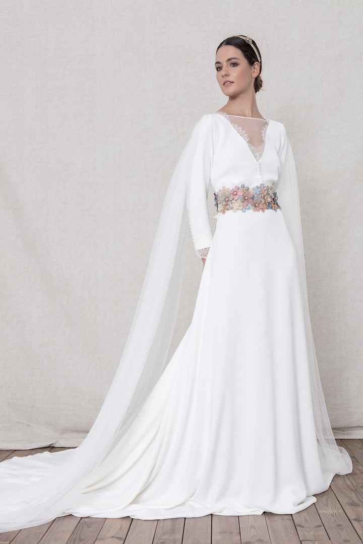 ¿Vas o no vas con un vestido con acentos en la cintura? - 1