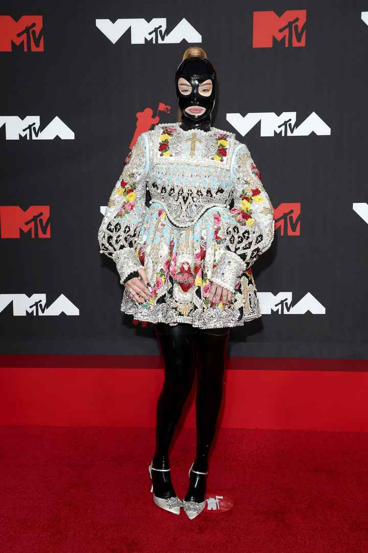 Los vestidos (¿para invitadas?) en los MTV VMAS 2021 - 9