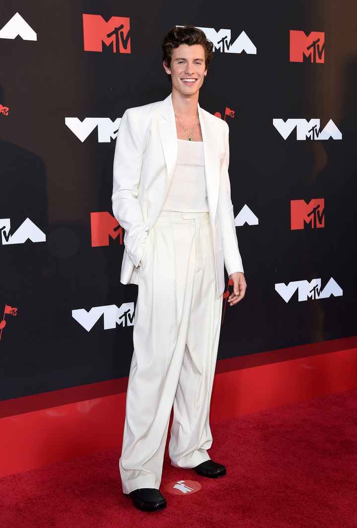 Los trajes en los MTV VMAS 2021 - 2