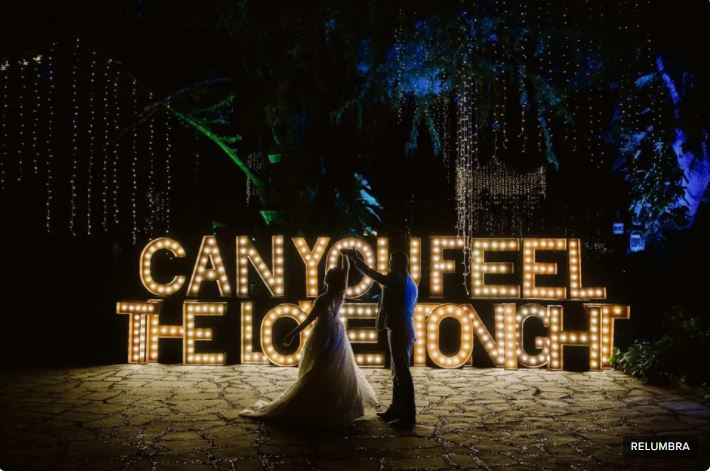 Si tu boda tuviera una temática de película o serie... 🎁 - 1