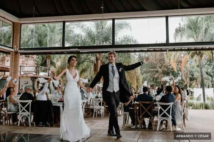 ¿Ya tienen el vestido/traje para su boda? ✅ o ❌ - 1