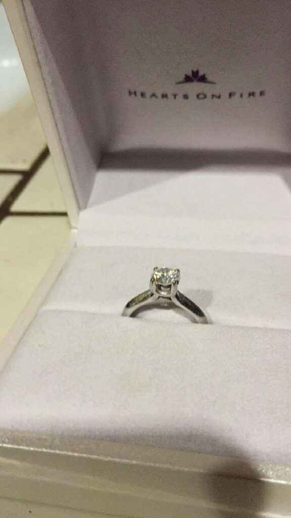 Compartan su anillo de compromiso ? - 1