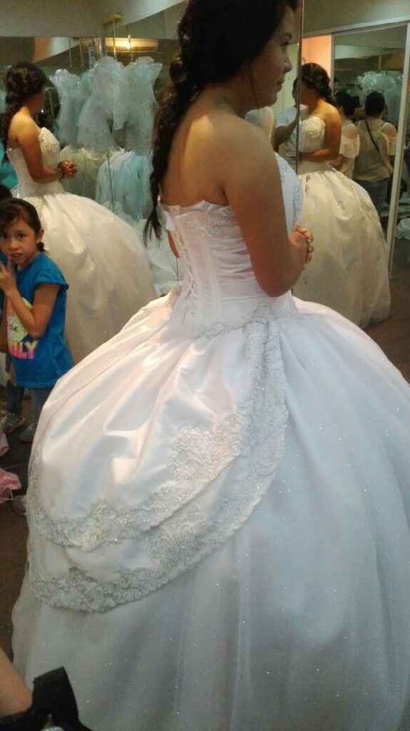  Chicas muestren una foto cuando encontraron su vestido de novia 👰🏻😍❤️ - 2