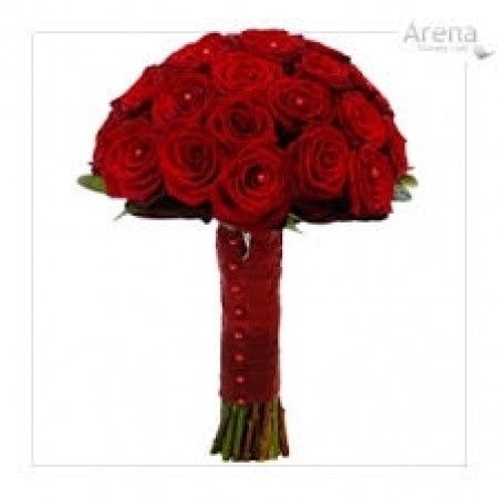 ramo con rosas rojas