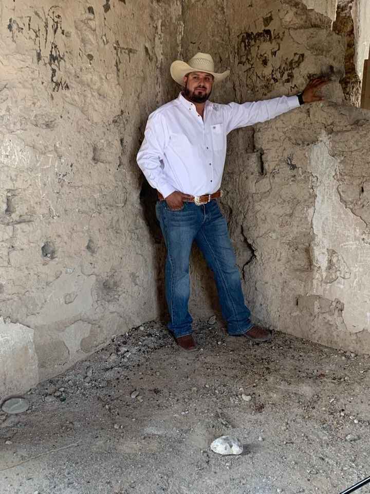 Mi FM que él no batalló nada en su foto solo 