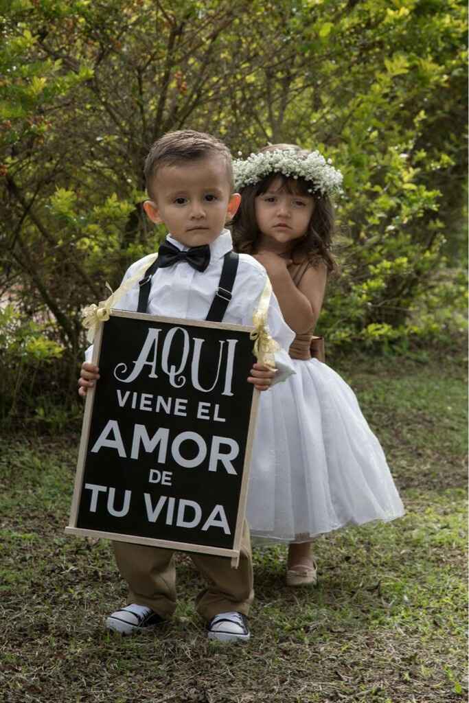 Si tus letreros tuvieran que llevar los apodos de pareja.. - 1