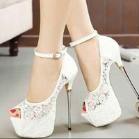 Guerra de Admins: Zapatos de novia - 1
