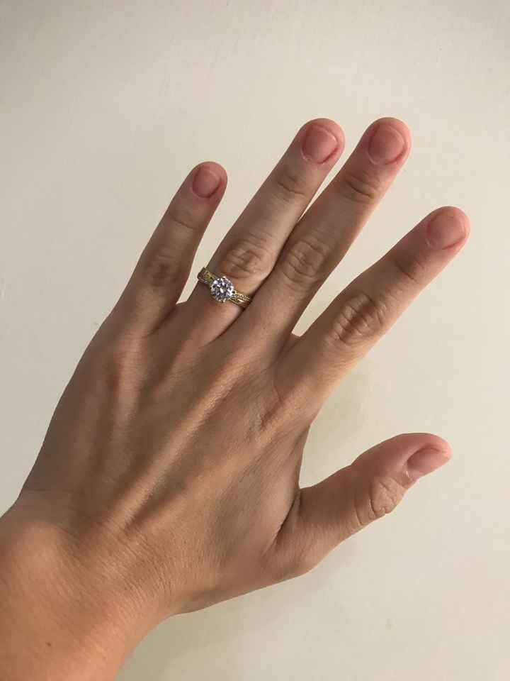 ¿Tenías arregladas las uñas en tu propuesta? 💅 - 1