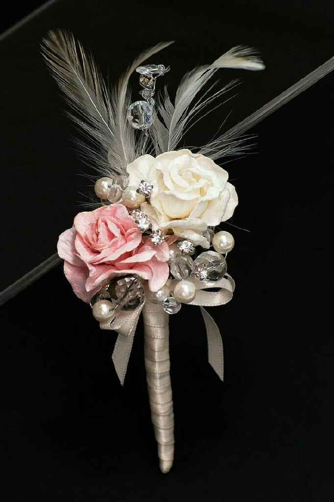 Opciones boutonniere para el novio - 11