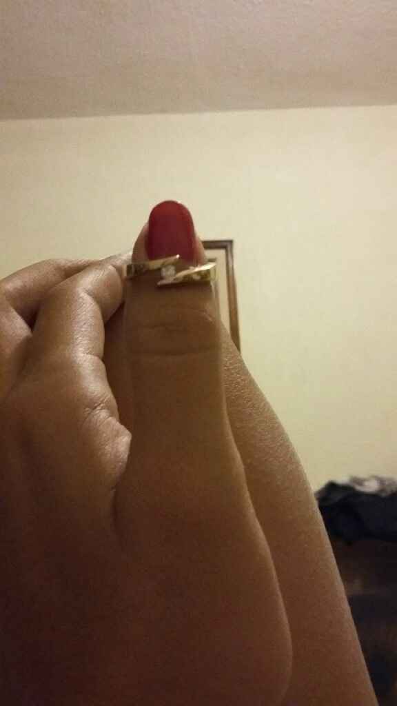 ¡Presuman sus bellos anillos! - 1