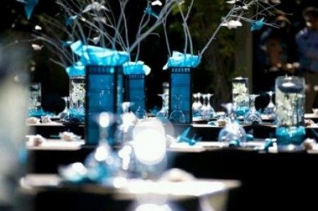 Arreglos florales en azul