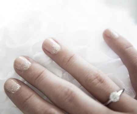 Manicura con glitter