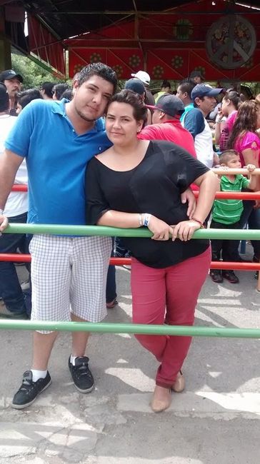 Presuman a su prometido!! - 1