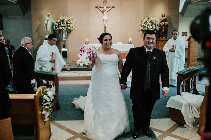  Presuman su vestido - 1