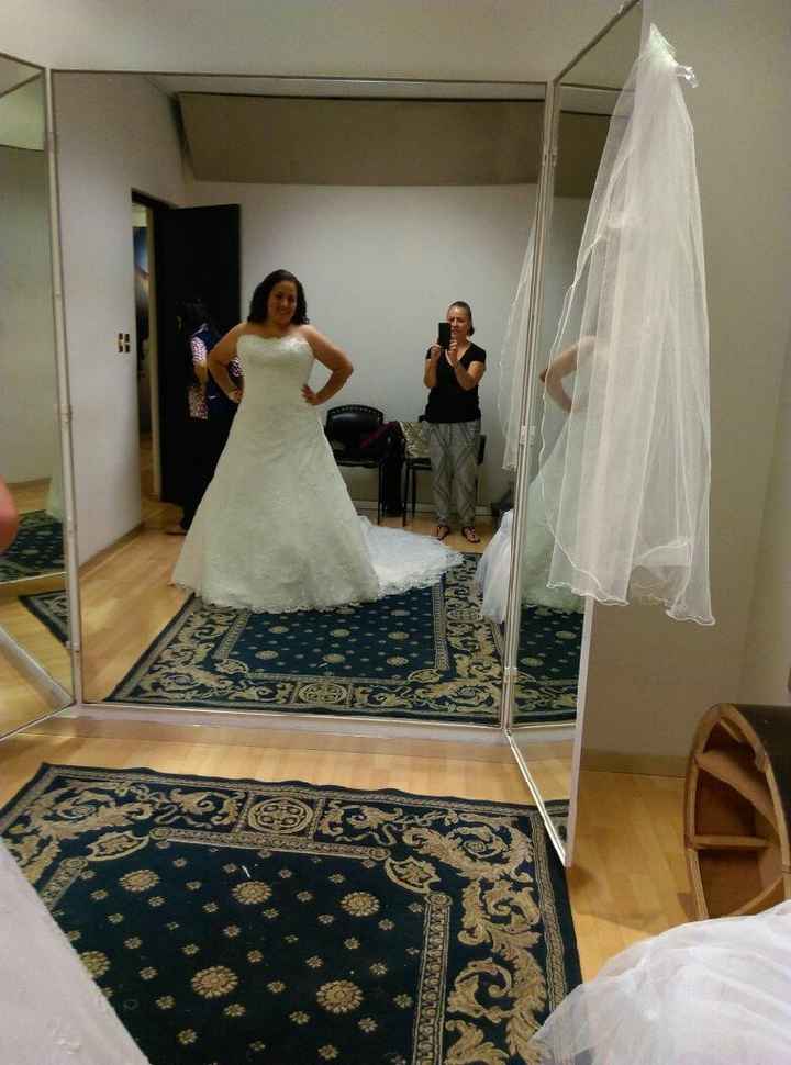 Ya tengo mi vestido de novia . - 2