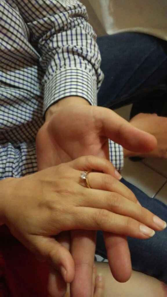Mi anillo oficialmente comprometidos!! - 1