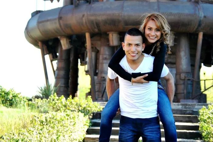 Presenta a tu otra mitad !  - 1