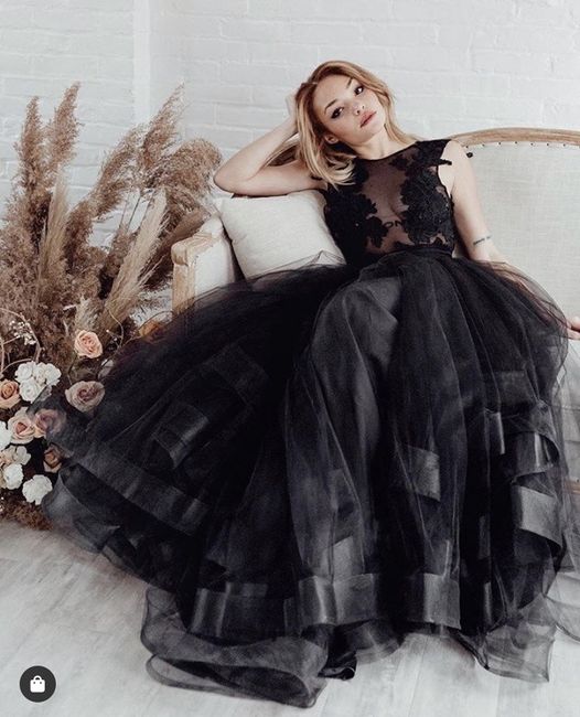Brides 👰🏽 in black 🖤🖤🖤 7