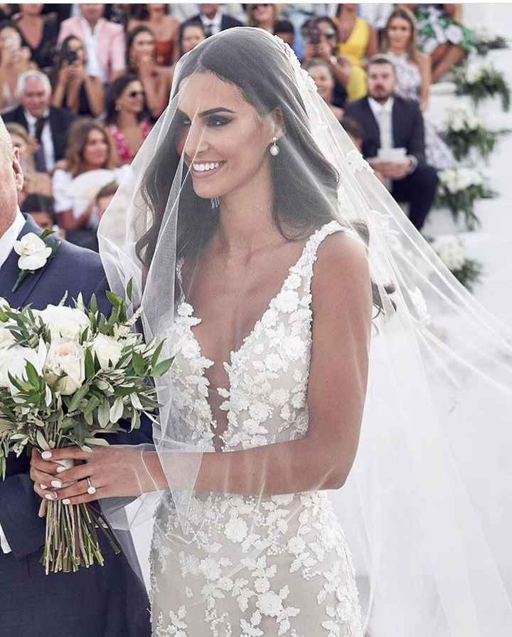 Invitadas y sus vestidos - 6