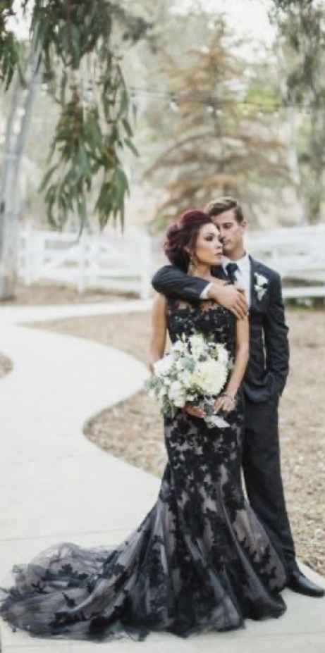 Brides 👰🏽 in black 🖤🖤🖤 - 3